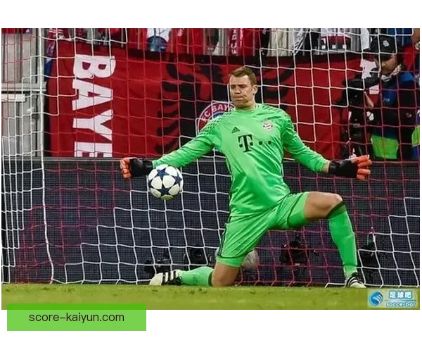 诺伊尔在欧洲杯中的表现稳健，为德国队保住多个关键球局。