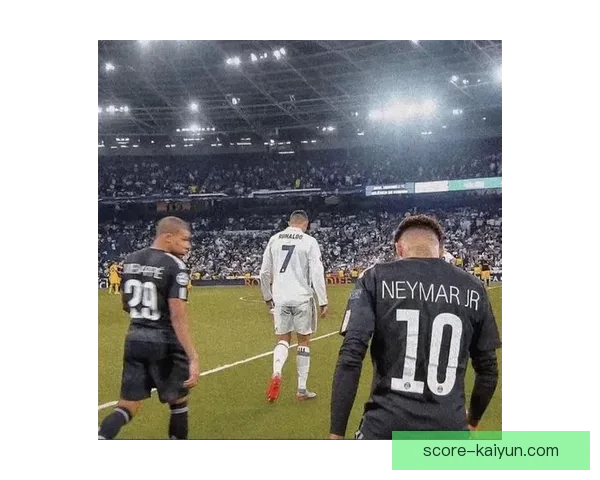 巴尔韦德远射进球助力球队，状态回暖展现竞争力增强趋势